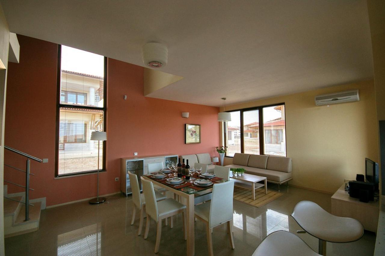 بالشيك Lighthouse Apartments And Villas المظهر الخارجي الصورة