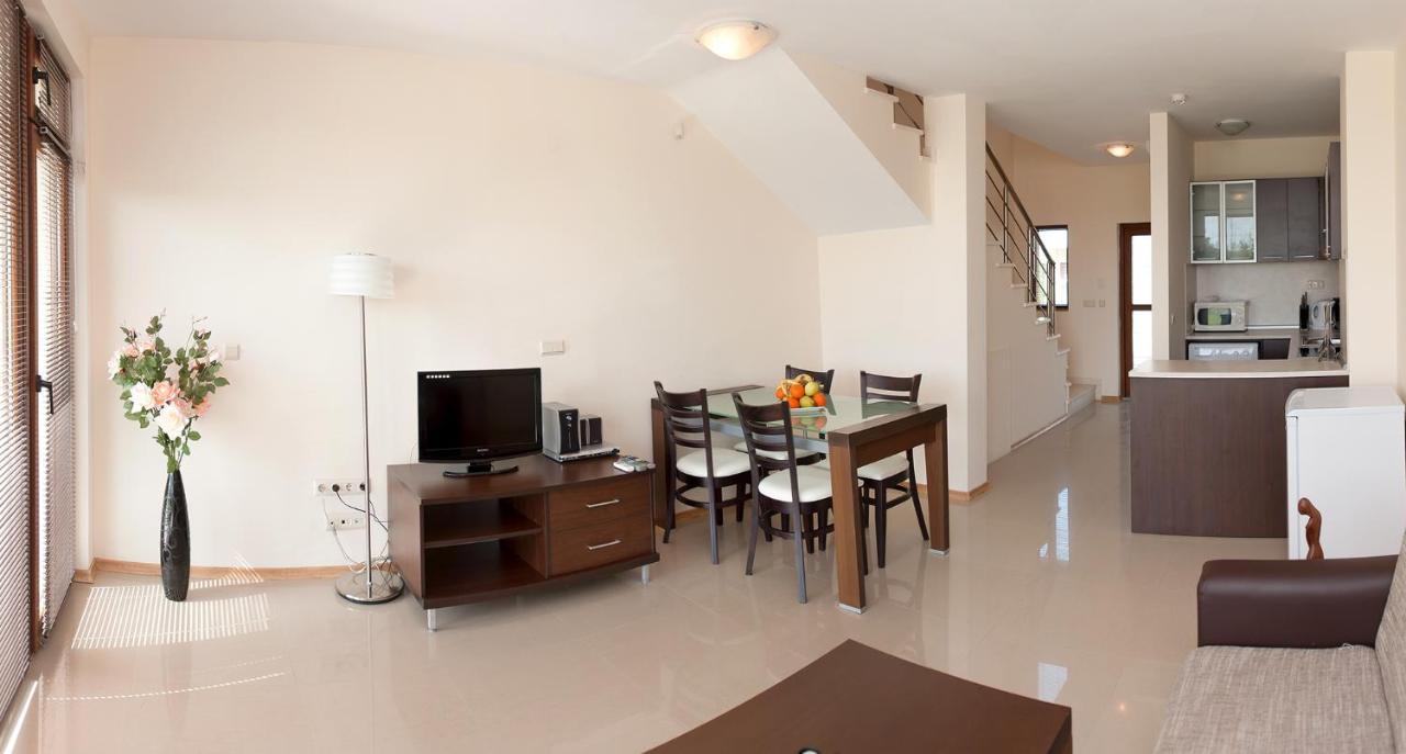 بالشيك Lighthouse Apartments And Villas المظهر الخارجي الصورة