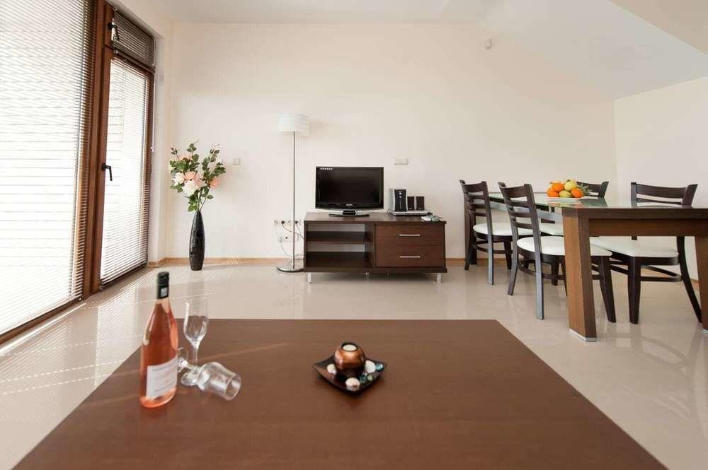 بالشيك Lighthouse Apartments And Villas المظهر الخارجي الصورة