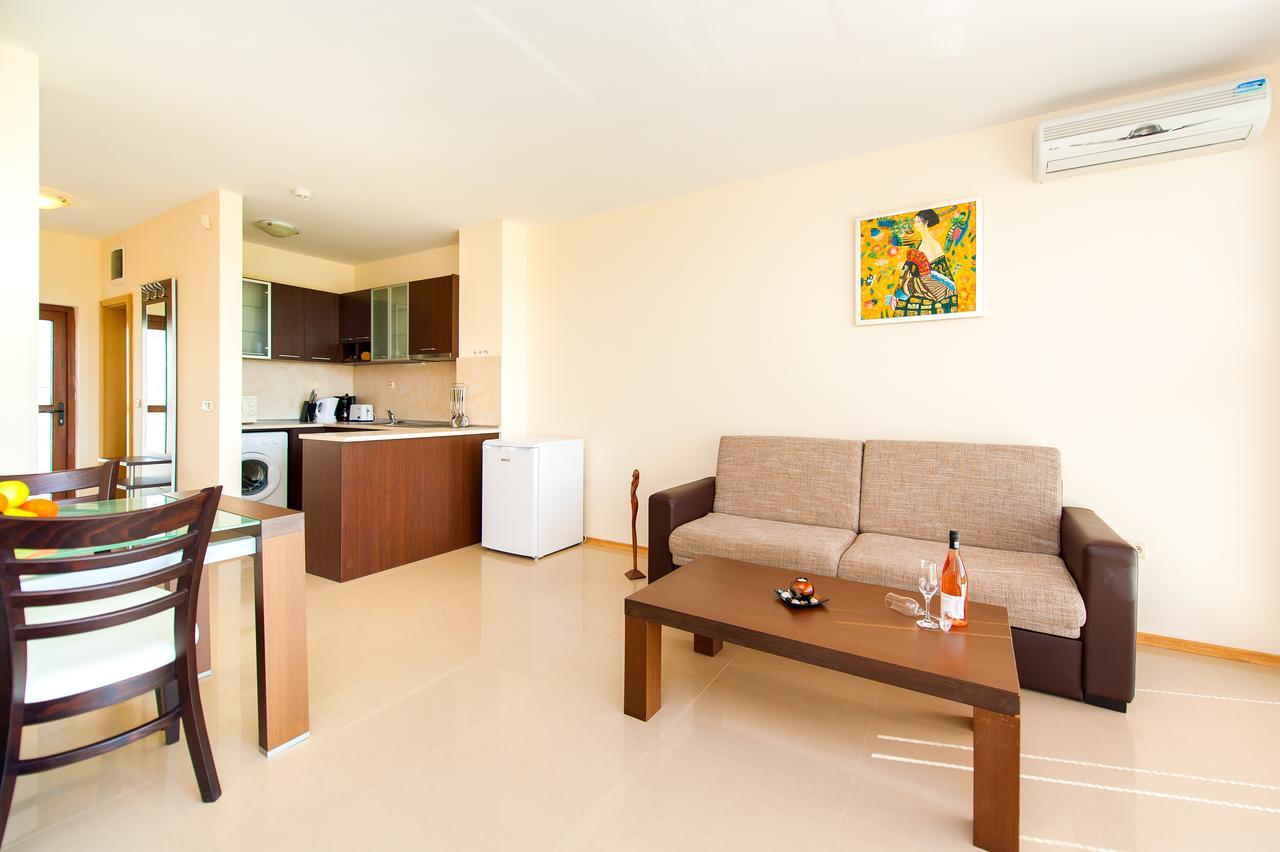 بالشيك Lighthouse Apartments And Villas المظهر الخارجي الصورة